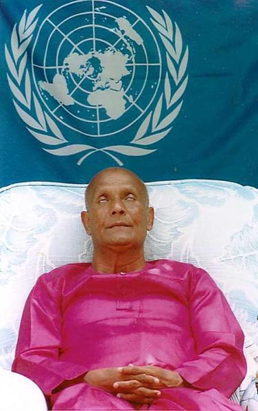 uno-sri-chinmoy.jpg