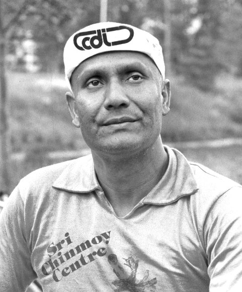 1977-chinmoy-bicycle-meditation-photo_c.jpg