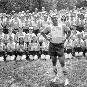 1977-sri-chinmoy-29-cycling_0.jpg