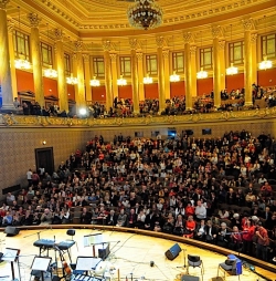 rudolfinum_praha_sri_chinmoy_2013.jpg